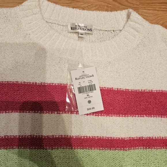 NORTHERN REFLECTIONS Sweater - Picture 2 of 3
